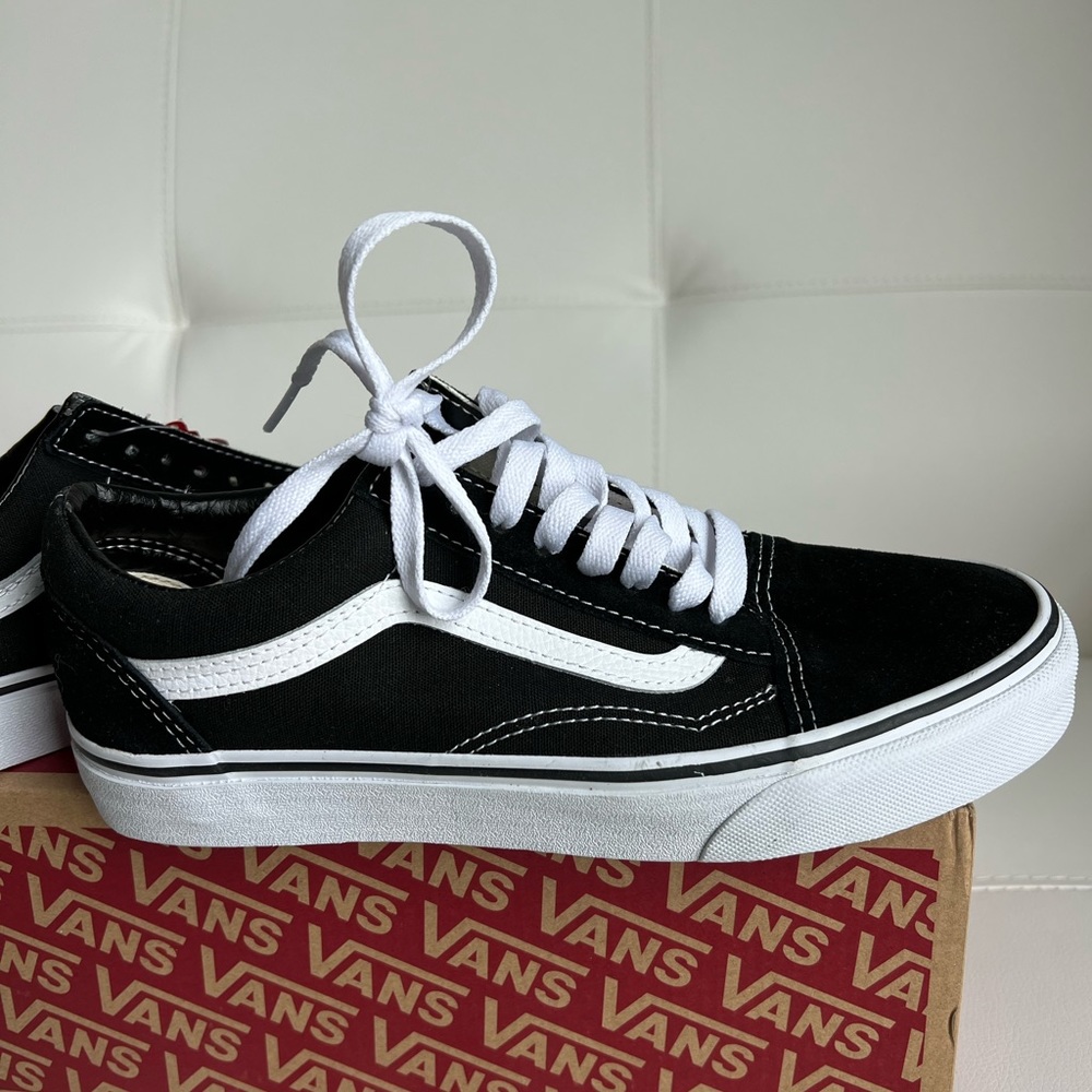 Vans Old Skool sneakers in black white